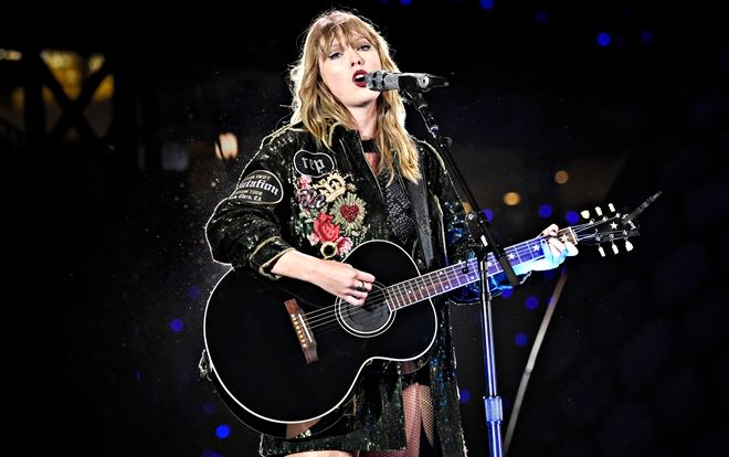 'Rắn chúa' Taylor Swift trở lại, quyết tâm 'chiếm spotlight' lễ trao giải American Music Awards 2018