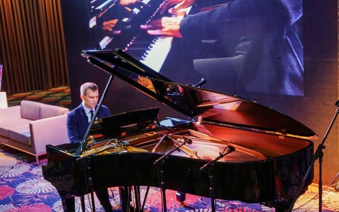 Cư dân mạng truyền tay nhau clip… chiếc đàn tự chơi nhạc có 1-0-2