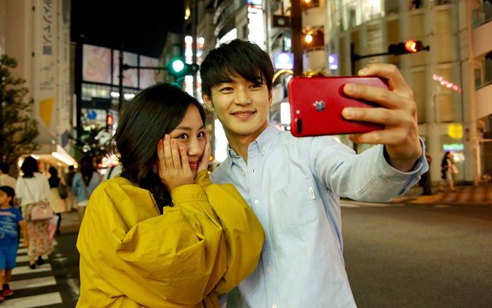 Văn Mai Hương tình tứ hết cỡ cùng 'người yêu mới' trong MV tại Nhật Bản