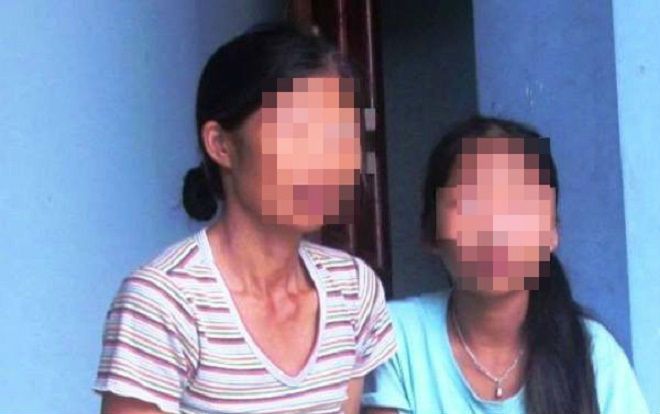 Mẹ chết lặng nghe con gái bị thiểu năng kể bị gã hàng xóm xâm hại nhiều lần