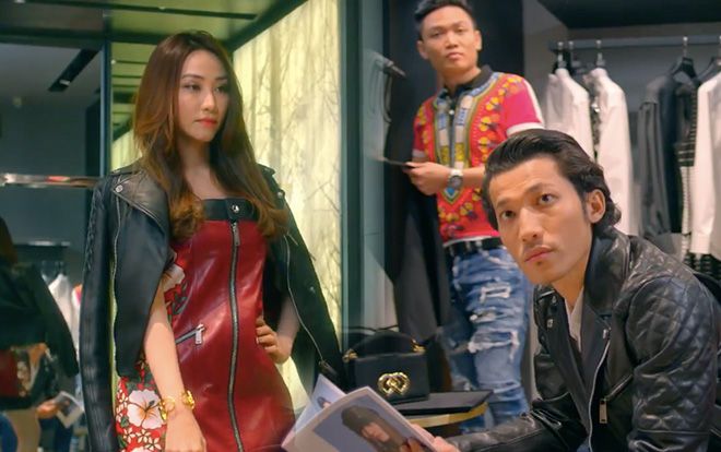 Clip ái nữ 'hội rich-kid Việt Nam' gây choáng với câu nói 'cứ lấy hết đi' khi vung tiền shopping cho trai đẹp