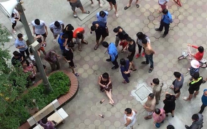 Người chồng đi ô tô nổ súng bắn vợ trước sảnh chung cư từng đến tìm vợ để… hàn gắn tình cảm