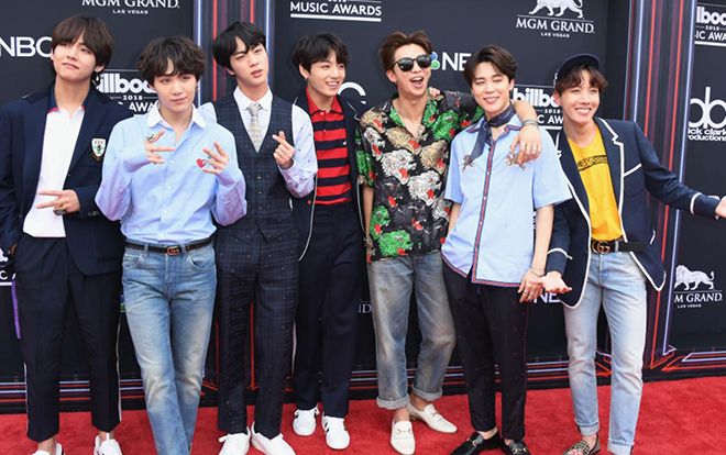 Bị cho rằng thành công chỉ nhờ mạng xã hội, đây là cách các anh chàng BTS 'phản pháo'