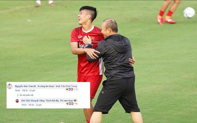 Bùi Tiến Dũng đăng ảnh 'tình bể bình' với thầy Park, Văn Toàn vội vàng 'triệu hồi' Đình Trọng