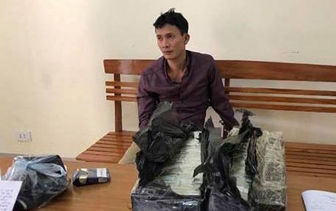 Bắt thành công 2 đối tượng mang ma túy 'khủng' đi tiêu thụ