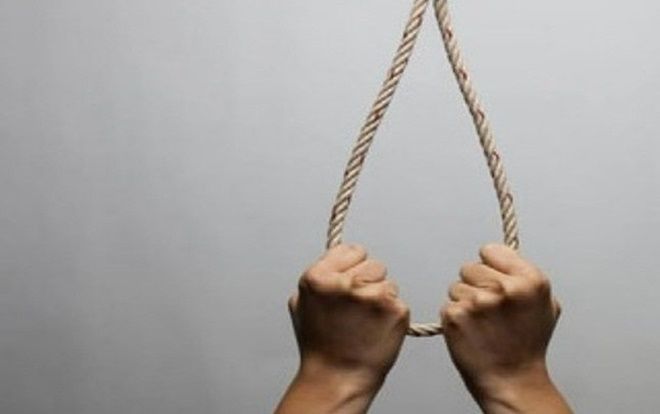 Cựu nhân viên ngân hàng tử vong trong tư thế treo cổ tại quán cà phê