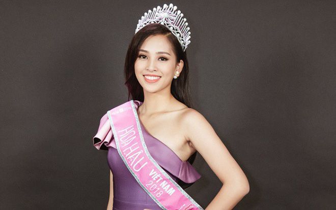 Hoa hậu 10x Trần Tiểu Vy lấy lại được Facebook sau gần 1 tháng liên tục bị hacker tấn công