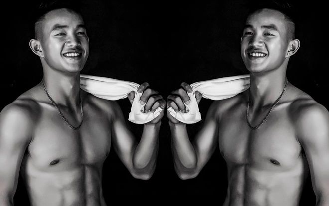 Sao U19 Việt Nam gây 'sốt' với cảnh nóng trên Dare Pong