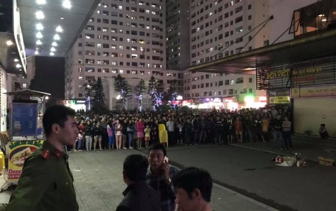 Hiện trường đau lòng vụ cháu bé mới sinh còn nguyên dây rốn nghi bị ném xuống đất tử vong ở chung cư Linh Đàm