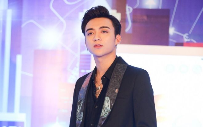 Chỉ với một bức ảnh, Soobin Hoàng Sơn lại khiến dân tình xôn xao về chuyện tình cảm của mình