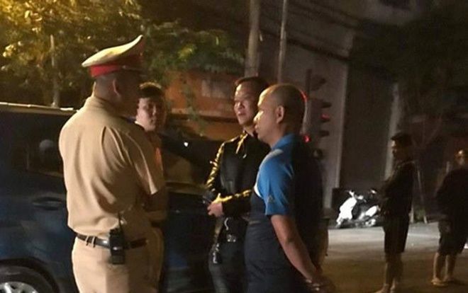 Vụ tông ô tô của nhà vô địch AFF Cup và diễn viên ‘Người phán xử’: Tự hòa giải, xe ai nấy lo