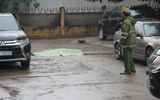 Nghi vấn cãi nhau với vợ, kỹ sư xây dựng nhảy từ tầng 8 chung cư xuống đất tử vong