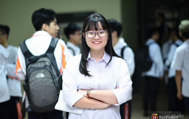 Nữ sinh 2000 giành HCV Olympic Sinh học Quốc tế, đạt kỷ lục thí sinh có điểm thi cao nhất thế giới: Ba lô đến trường nặng 8kg toàn là sách vở