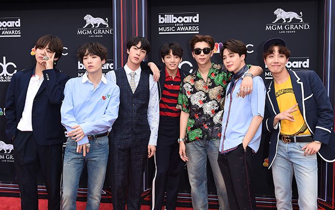 Những ứng dụng luôn có trên smartphone của BTS, ứng dụng yêu thích RM cho thấy anh 'láu cá' thế nào