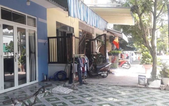 Hoảng hồn phát hiện người phụ nữ tẩm xăng tự thiêu lúc rạng sáng