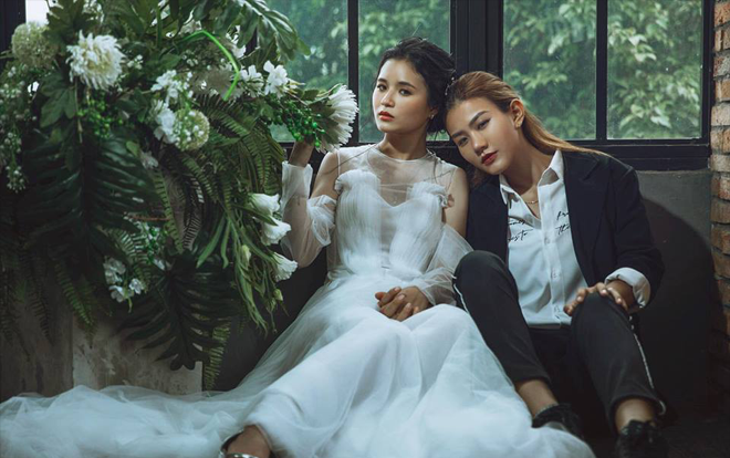 Bộ ảnh ' Can I be your Mrs Right?' của cặp đôi đồng tính nữ đẹp lung linh giữa đất trời Sài Gòn
