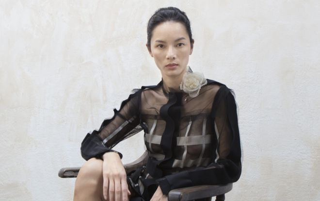 Siêu mẫu vàng 1 thời Bảo Hòa khoe thần thái cuốn hút với váy áo chuẩn hot trend thu đông