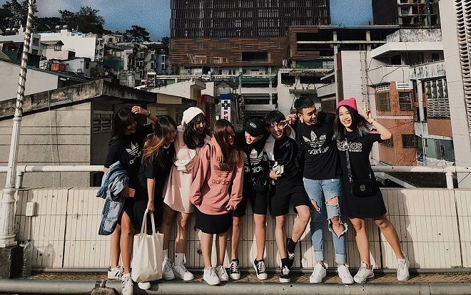 Chụp ảnh style Hồng Kông trong 'phút mốt' ở ngay góc chợ Đà Lạt