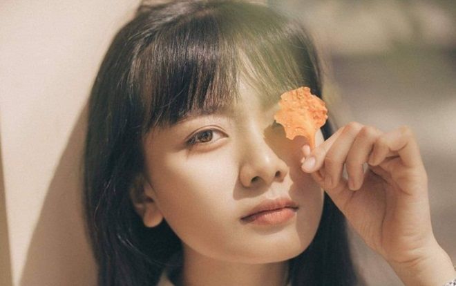 Đi tìm gương mặt nữ sinh đẹp nhất đang học chung trường Hutech cùng Á hậu Thúy An và em trai Sơn Tùng M-TP