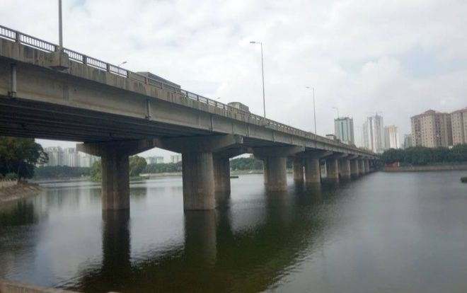 Người đàn ông có biểu hiện trầm cảm tử vong dưới hồ Linh Đàm