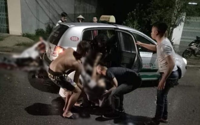 Vụ 2 xe máy đấu đầu kinh hoàng khiến 7 người thương vong: Các nạn nhân còn rất trẻ, đều không đội mũ bảo hiểm