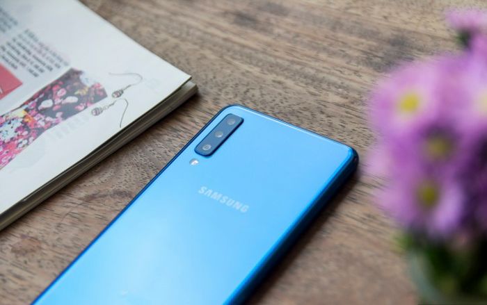 2 tính năng ấn tượng của cụm 3 camera trên Galaxy A7