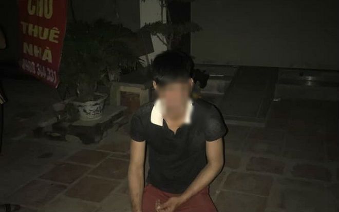 Thông tin bất ngờ vụ nam thanh niên quỳ gối khi bị nghi ngờ lẻn vào nhà cưỡng hiếp người phụ nữ 3 con
