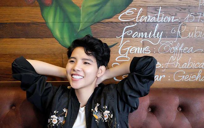 Showbiz đâu phải khi nào cũng hào nhoáng và sôi động, đây là quan điểm thú vị của nhiều sao Việt về MXH