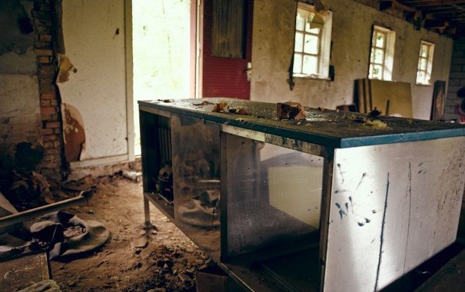 Lạnh gáy trước khung cảnh ma mị của công viên nước bị lãng quên suốt 12 năm