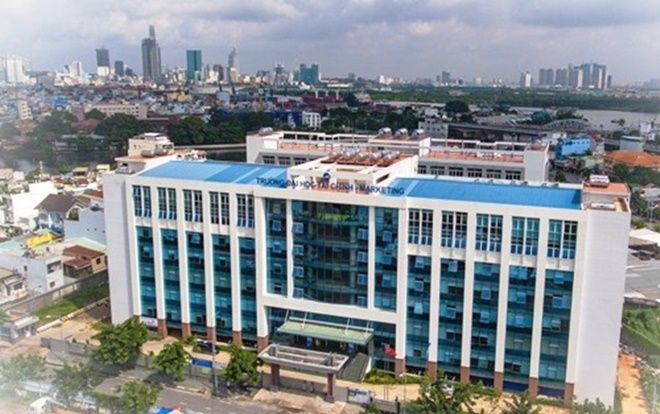 Sau quy định lạ về trang phục, ĐH Tài chính Marketing lại gây sốt khi đình chỉ hàng trăm sinh viên