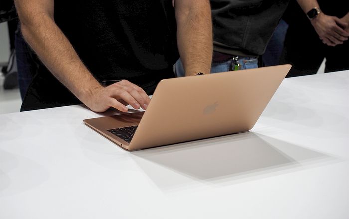 Cận cảnh MacBook Air 2018 vừa ra mắt của Apple: Đẹp không thể cưỡng lại được!