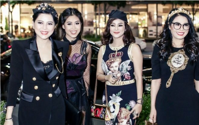 Nhan sắc giống nhau như tạc của mẹ chồng Tăng Thanh Hà và 2 chị em gái