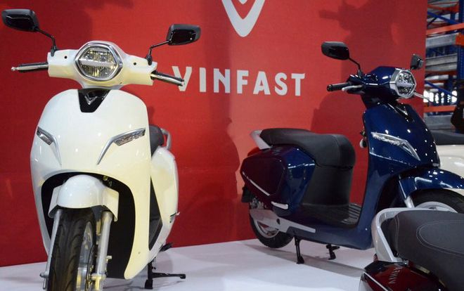 Đi xe máy hết xăng còn có chỗ bơm, đi xe điện VinFast hết pin giữa đường thì làm sao?