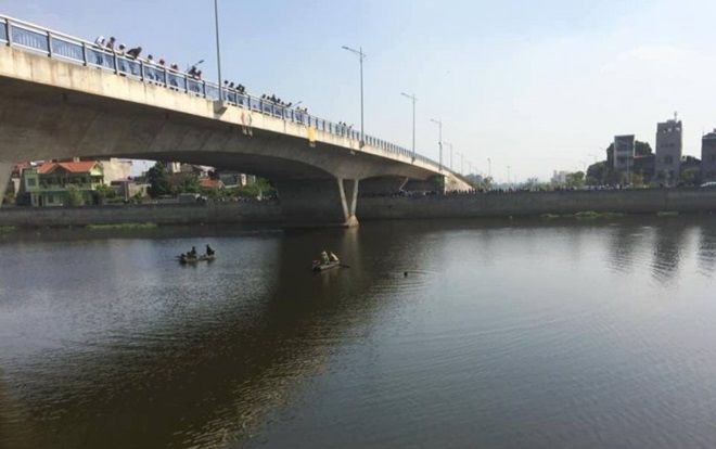 Gia cảnh đáng thương của nữ sinh mang thai 4 tuần nhảy cầu tự tử sau cuộc cãi vã với bạn trai