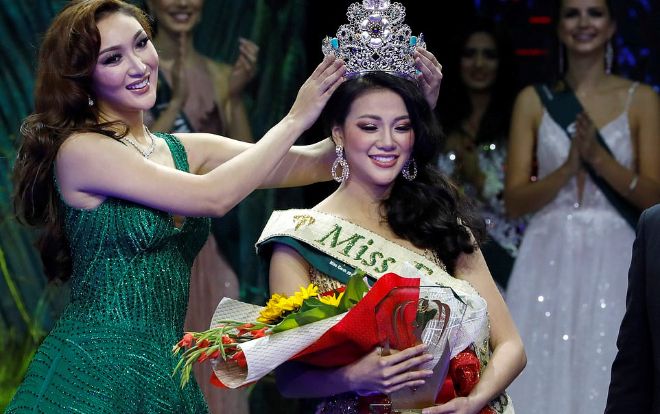 Hoa hậu Trái đất 2018 Phương Khánh lên tiếng khi dính 'nghi án' mua giải và phẫu thuật thẩm mỹ