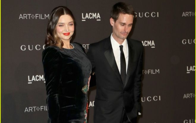 Cựu thiên thần Victoria's Secret Miranda Kerr lộ thân hình tăng cân nhưng vẫn xinh đẹp lộng lẫy