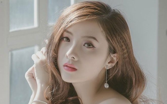 Nữ bác sĩ tương lai xinh đẹp tới độ khiến bao chàng trai muốn… đổ bệnh