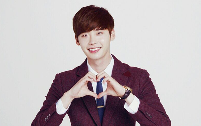 Hơn 24h mắc kẹt tại Indonesia, Lee Jong Suk đã trở về Hàn Quốc an toàn