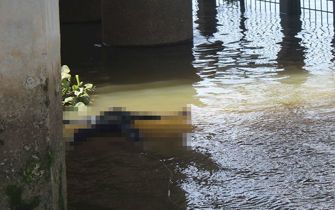 Đi câu cá, tá hỏa phát hiện thi thể nam thanh niên 20 tuổi đang phân hủy trên mặt nước