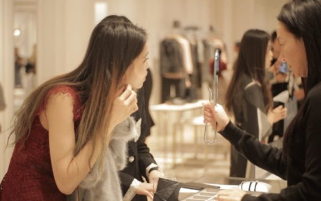 Hé lộ những chuyến mua sắm đặc biệt của du học sinh Trung Quốc tại Mỹ