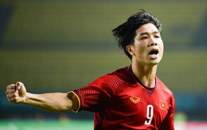 Tiền đạo ghi 6 bàn cho Thái Lan có giá gấp 12 lần Công Phượng