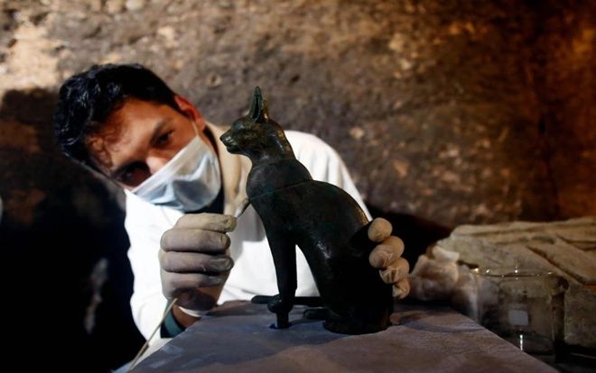 Phát hiện hàng chục xác ướp mèo trong ngôi mộ cổ ở Ai Cập