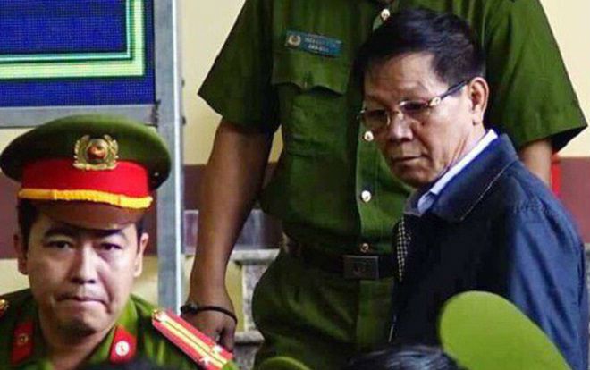 Xử sơ thẩm vụ án đánh bạc nghìn tỉ ở Phú Thọ: Ông Phan Văn Vĩnh bất ngờ 2 lần khai nhầm trước tòa