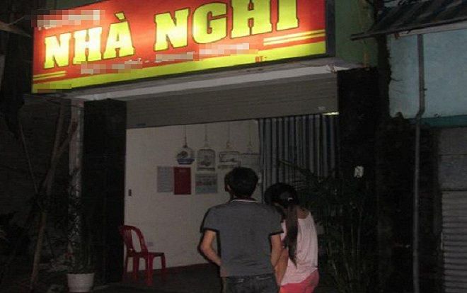 Trích xuất camera truy bắt cô gái trộm tài sản của nam thanh niên sau cuộc vui trong khách sạn