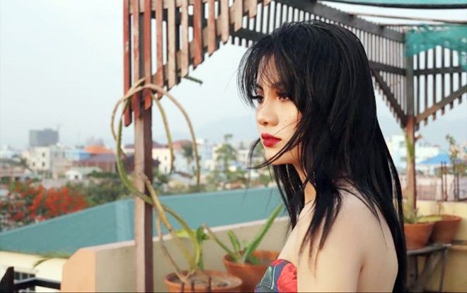 Fans Đông Nam Á truy tìm CĐV Myanmar đẹp ngất ngây như Ngọc Trinh