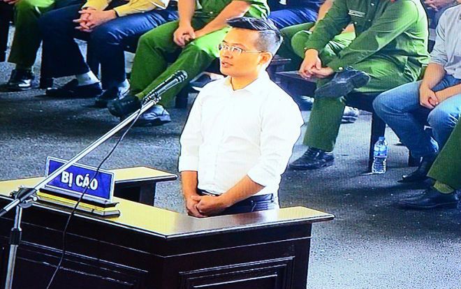 Xét xử đường dây đánh bạc nghìn tỉ ở Phú Thọ: Xuất hiện lời khai chưa từng có trong quá trình điều tra