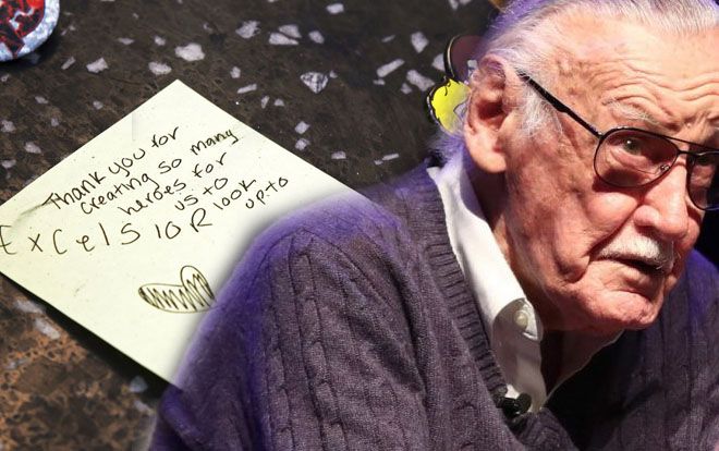 Hàng loạt fan hâm mộ viếng thăm Stan Lee trên Đại lộ Danh vọng