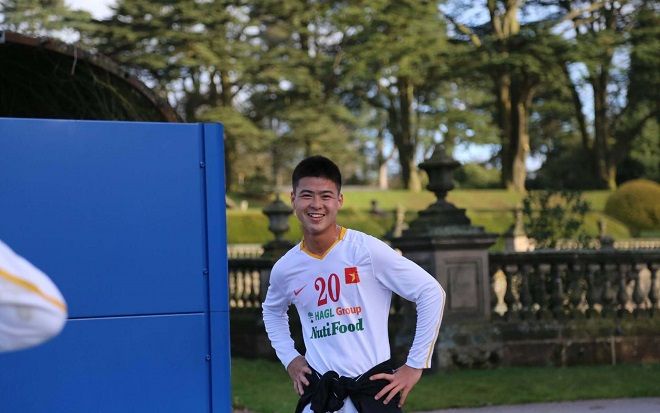 Góc nghiêng thần thánh của 'nam thần' AFF Cup 2018