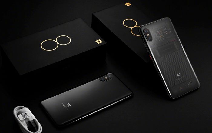Xiaomi ra mắt Mi 8 Pro tại Việt Nam: Cảm biến vân tay dưới màn hình, mặt lưng trong suốt tuyệt đẹp!