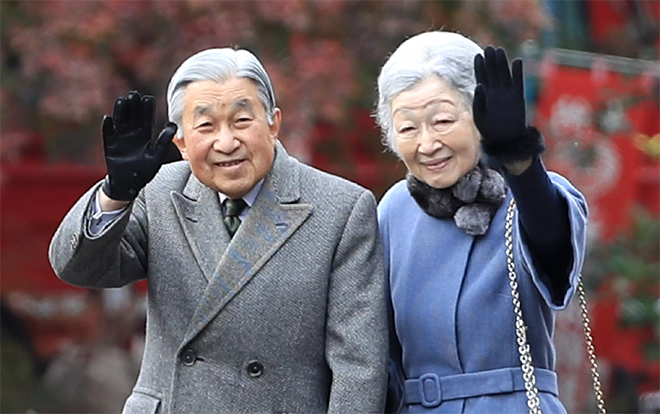 Ngưỡng mộ chuyện tình đẹp như mơ của Nhật hoàng Akihito với cô gái thường dân